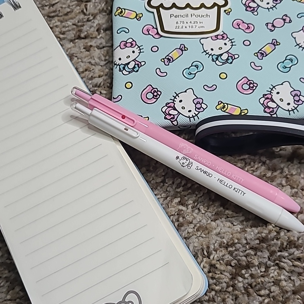 Hello Kitty Special Collection Accesory Pouch Set - Picture 7 of 14